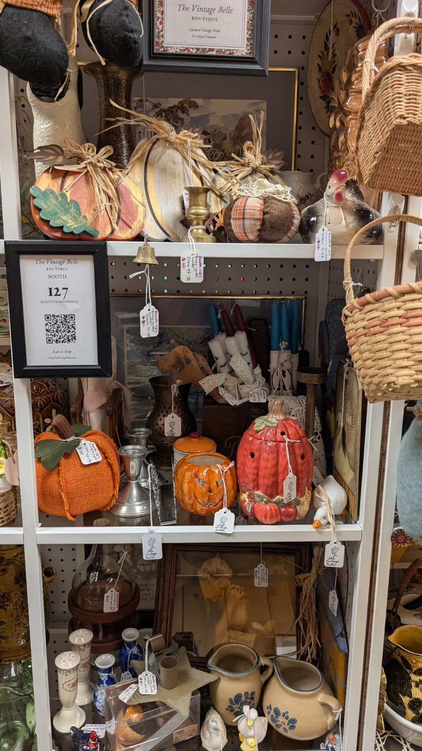 Vintage and seasonal items at The Vintage Belle consignment booth
