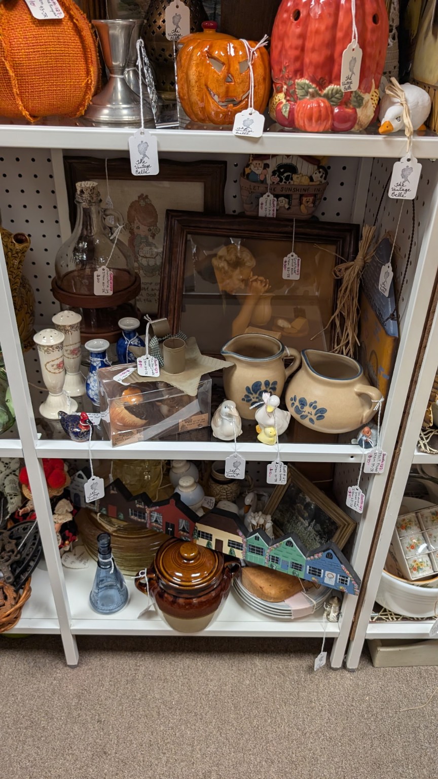 New vintage home decor finds at The Vintage Belle consignment booth